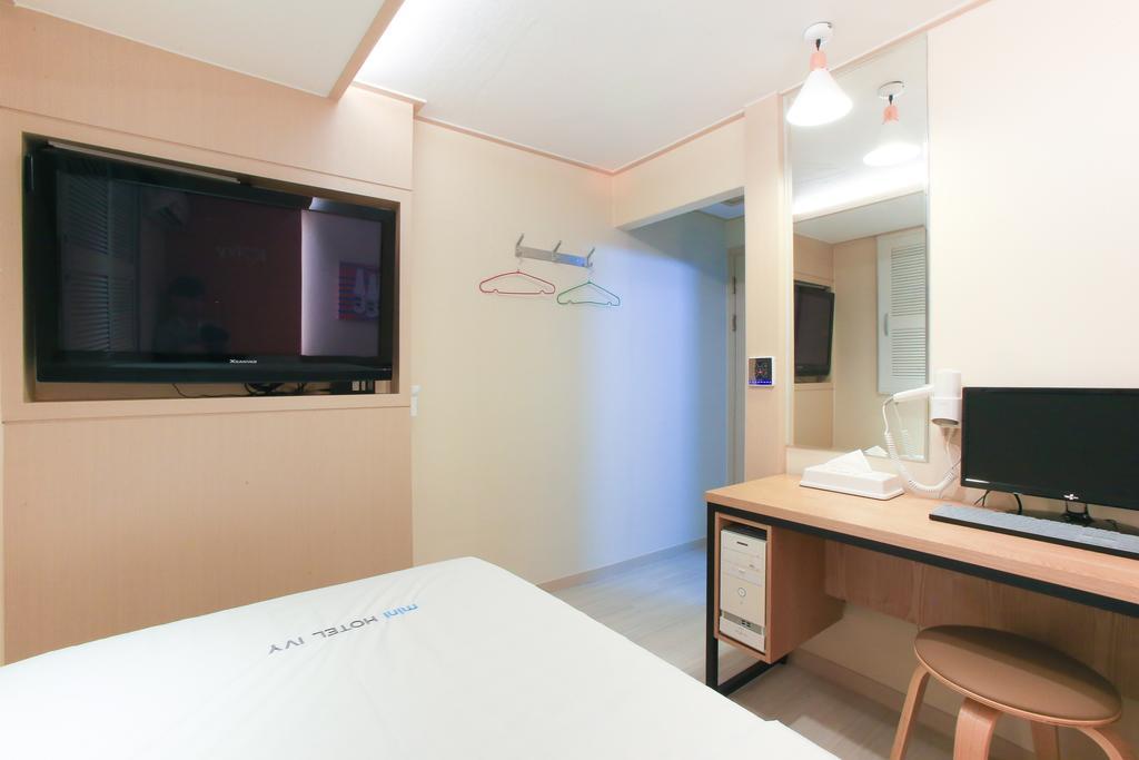 Mini Hotel Ivy Suwon Zewnętrze zdjęcie